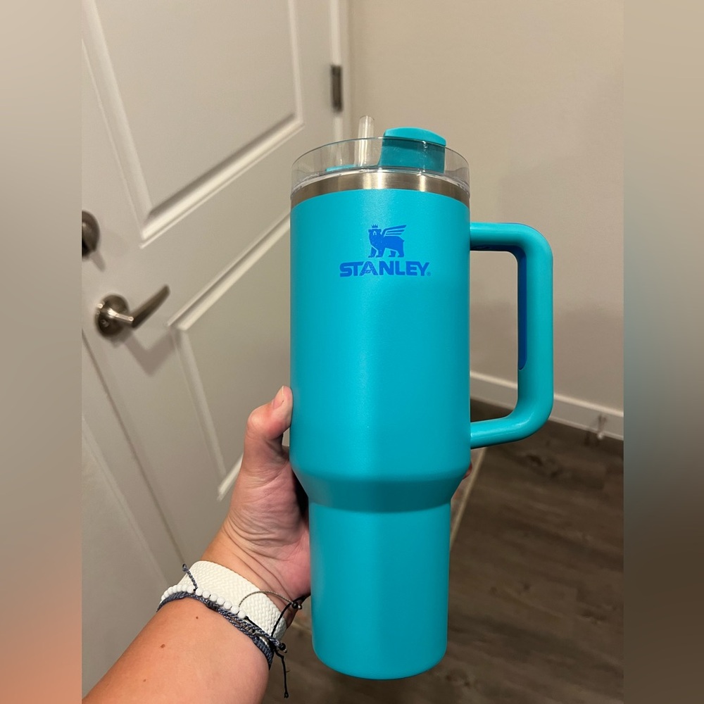 Stanley 40 oz Teal Tumbler with Straw and Handle - Picture 2 of 3